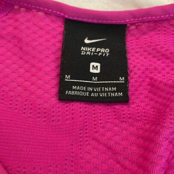 - NIKE DRY FIT CROSS FIT TOP NWOT Medium Pink - Picture 7 of 8